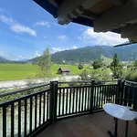 Theresa Apartmanhotel
