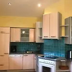 Theresa Apartmanhotel 3*