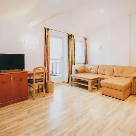 Theresa Капрун