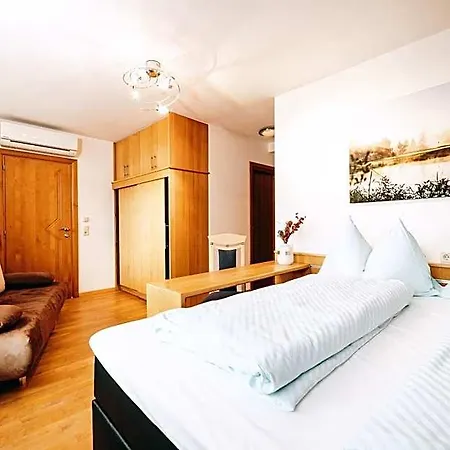 Theresa Aparthotel