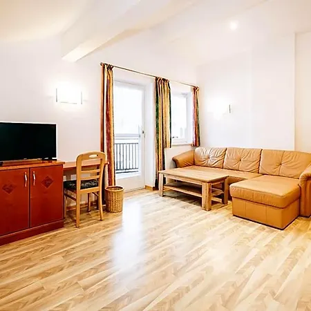 Aparthotel Theresa 3*