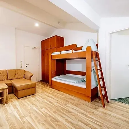 Aparthotel Theresa