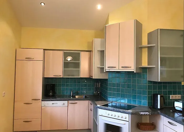 Theresa Apartahotel 3*