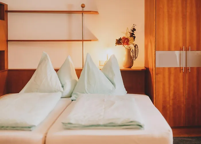 Theresa Apartahotel 3*